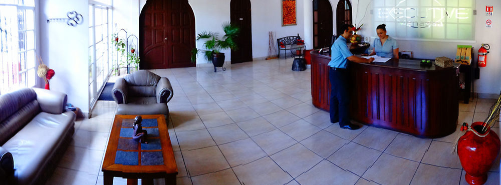 Executive Managua Hotel ภายนอก รูปภาพ